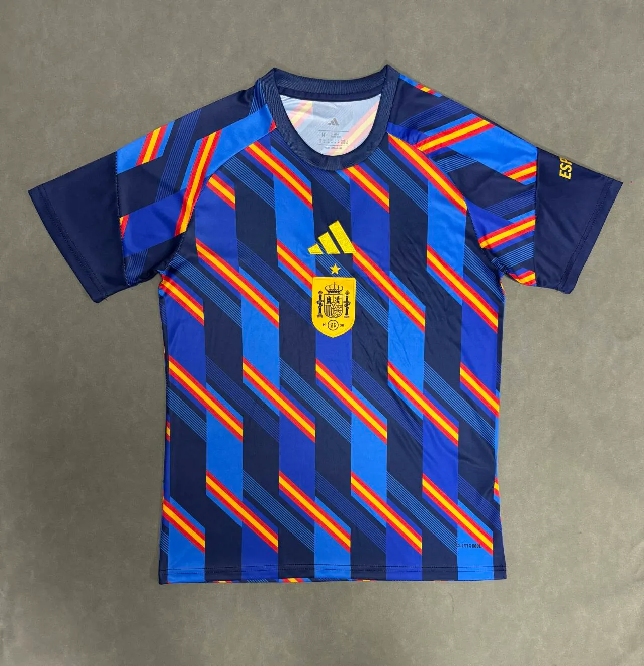 2026-27 Spain Training Jersey – Fan Version