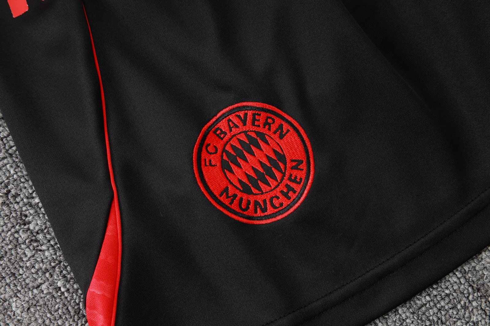 2025-26 season Bayern Munich black short-sleeved training kit