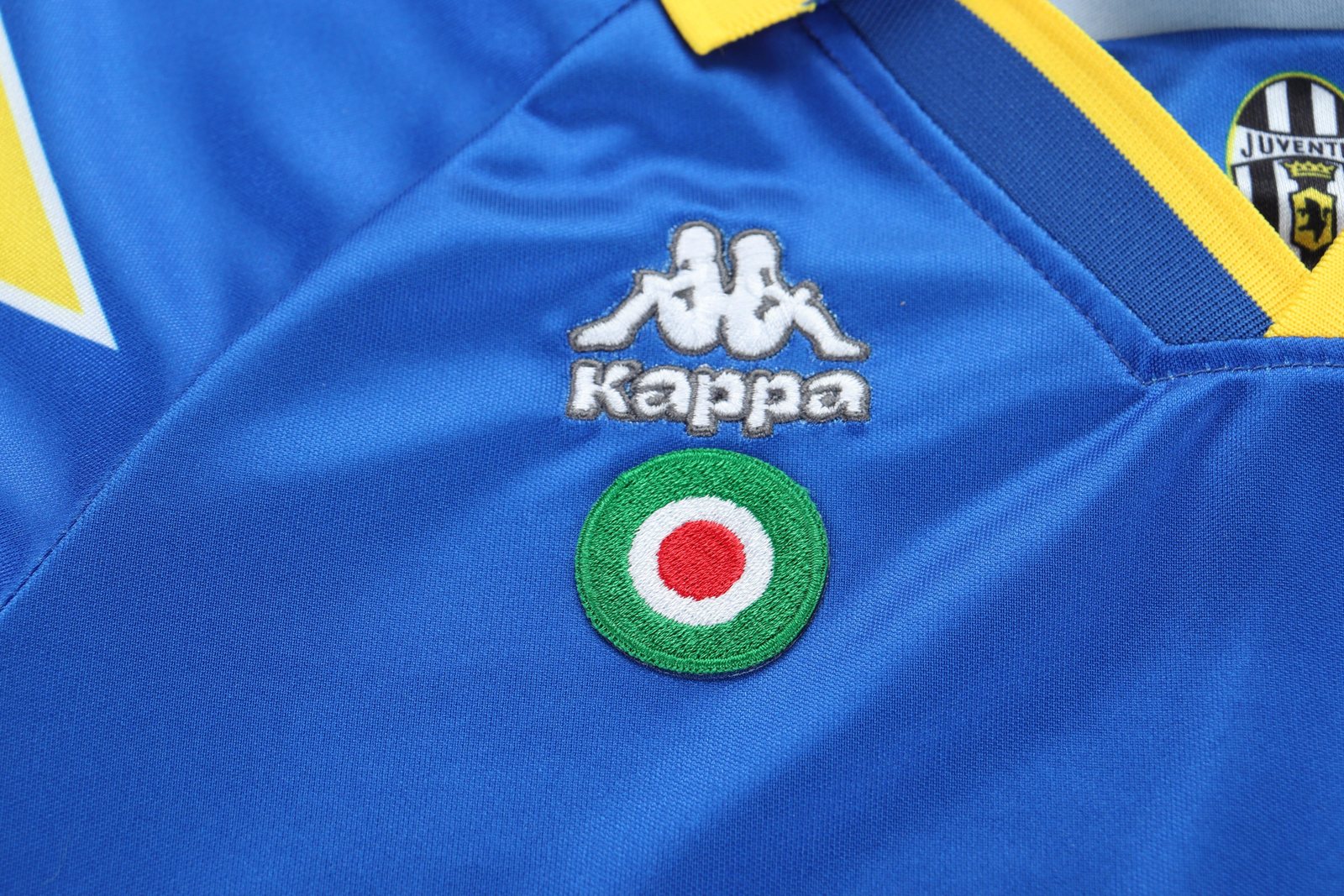 1995-96 Juventus Away Retro Jersey - Children's Size