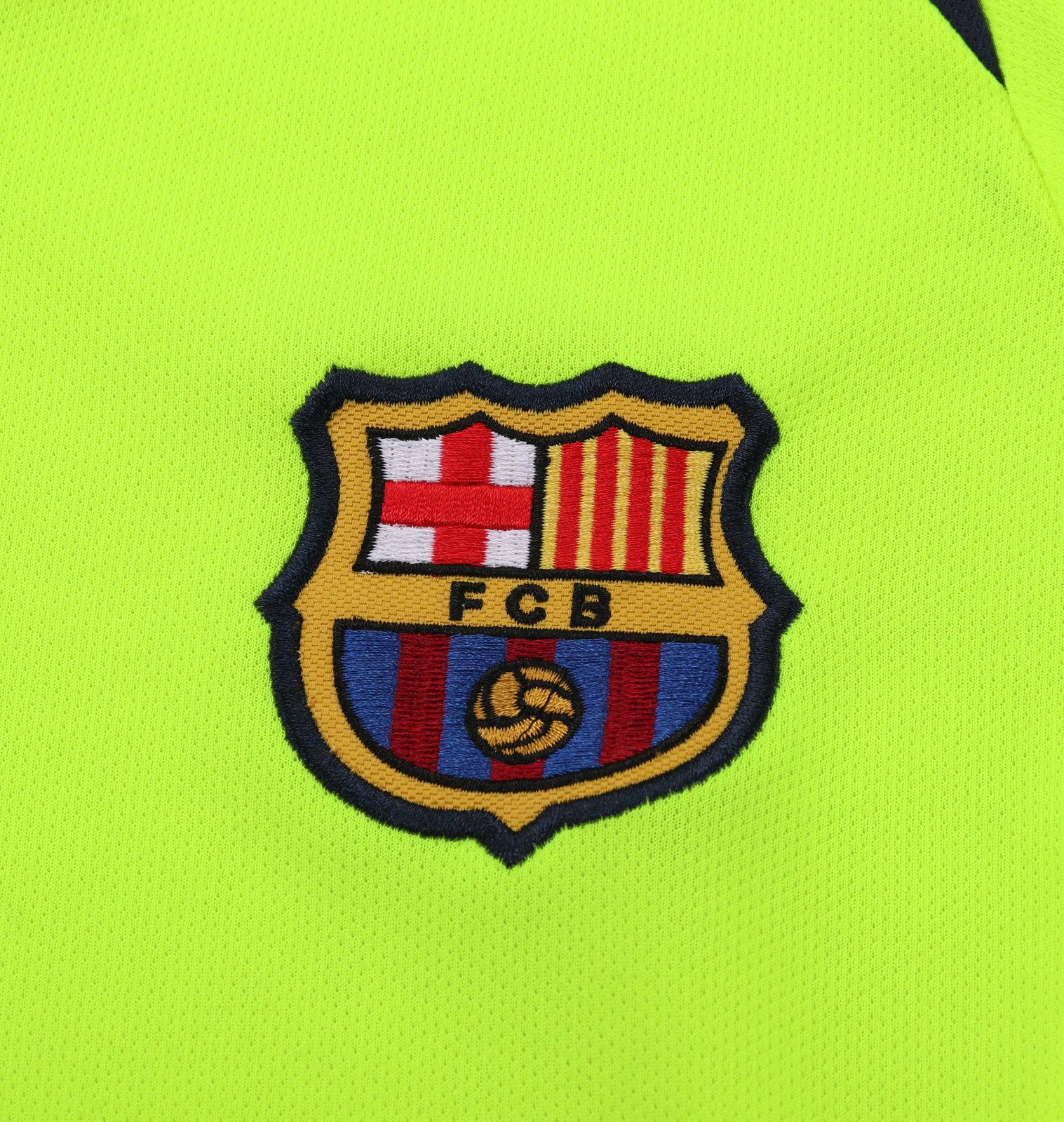 2005-06 Barcelona Away Retro Jersey - Kids
