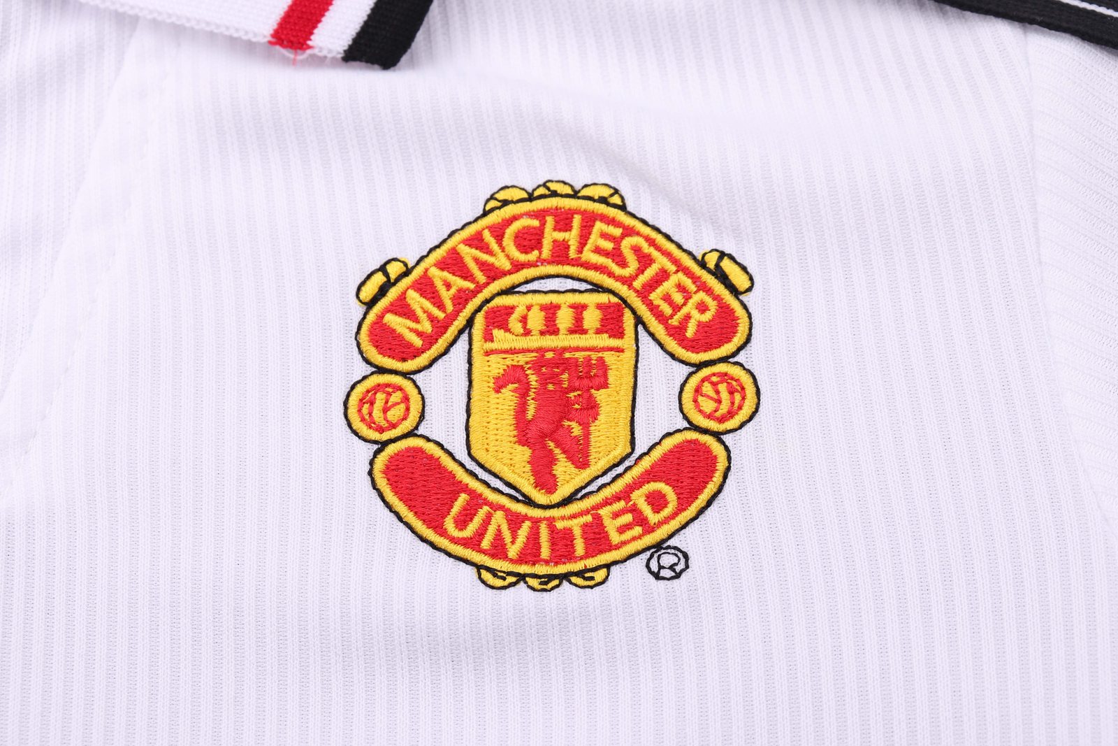 1998-99 Manchester United Commemorative Retro Jersey - Kids