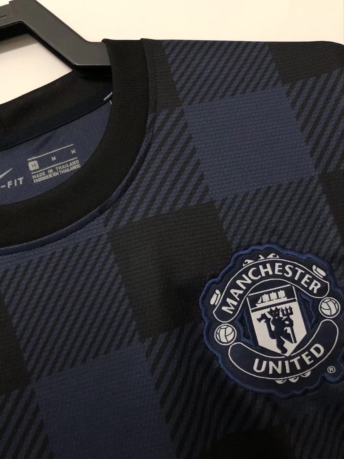 2013-14 Manchester United away black retro jersey