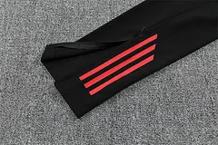 2025-26 Manchester United Red and Black Half-Pull Training Jersey
