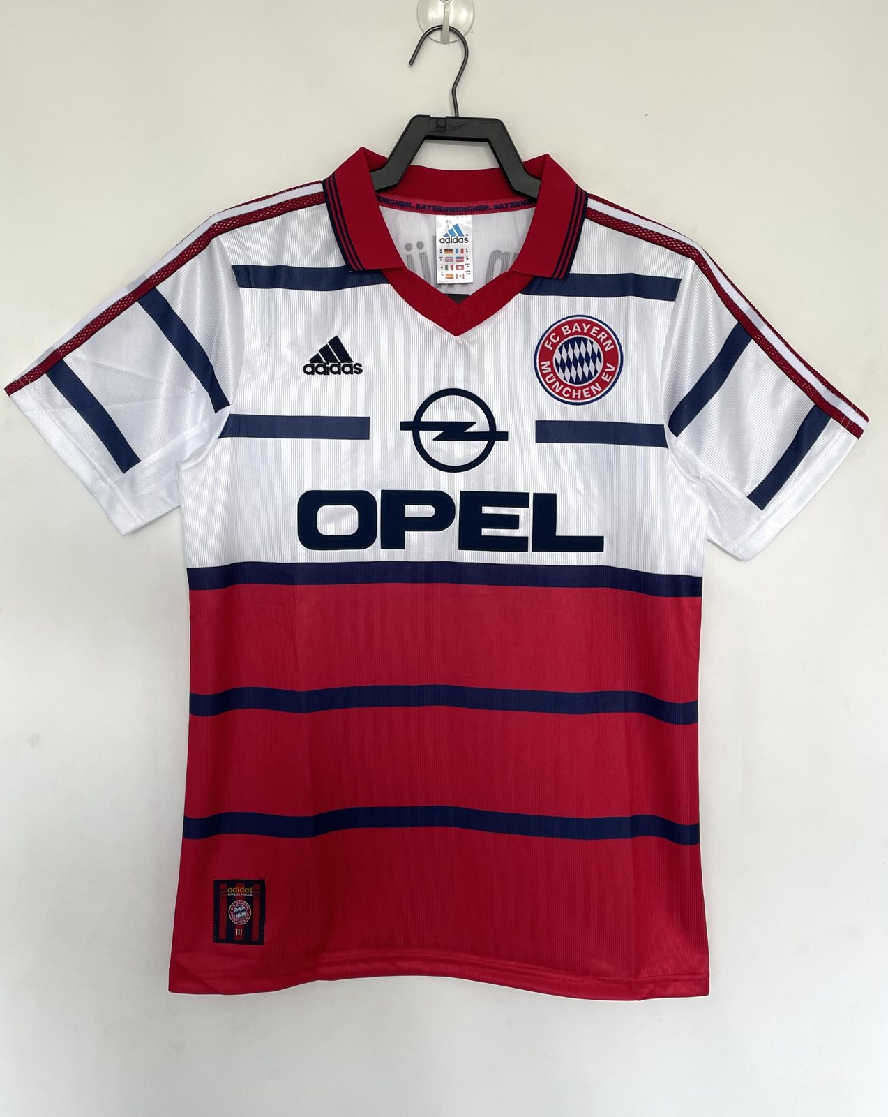 1998-00 Bayern away retro jersey