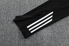 2025-26 Manchester United Purple Half-Pack Training Jersey