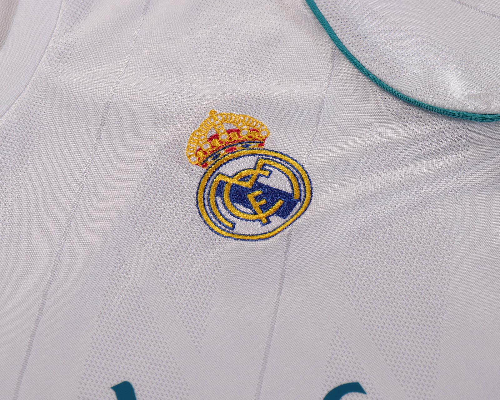 2017-18 Real Madrid Home Retro Shirt - Kids Sizes