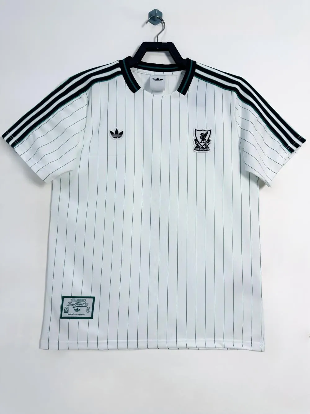 2025-26 Liverpool Retro Kit