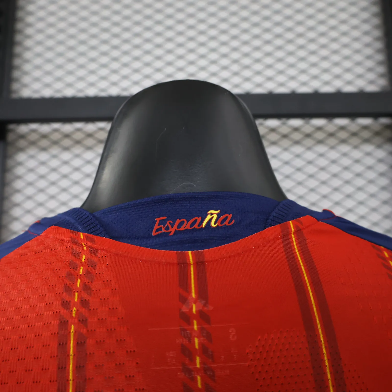 2026-27 Spain Home Jersey (with two stars) – Player Version