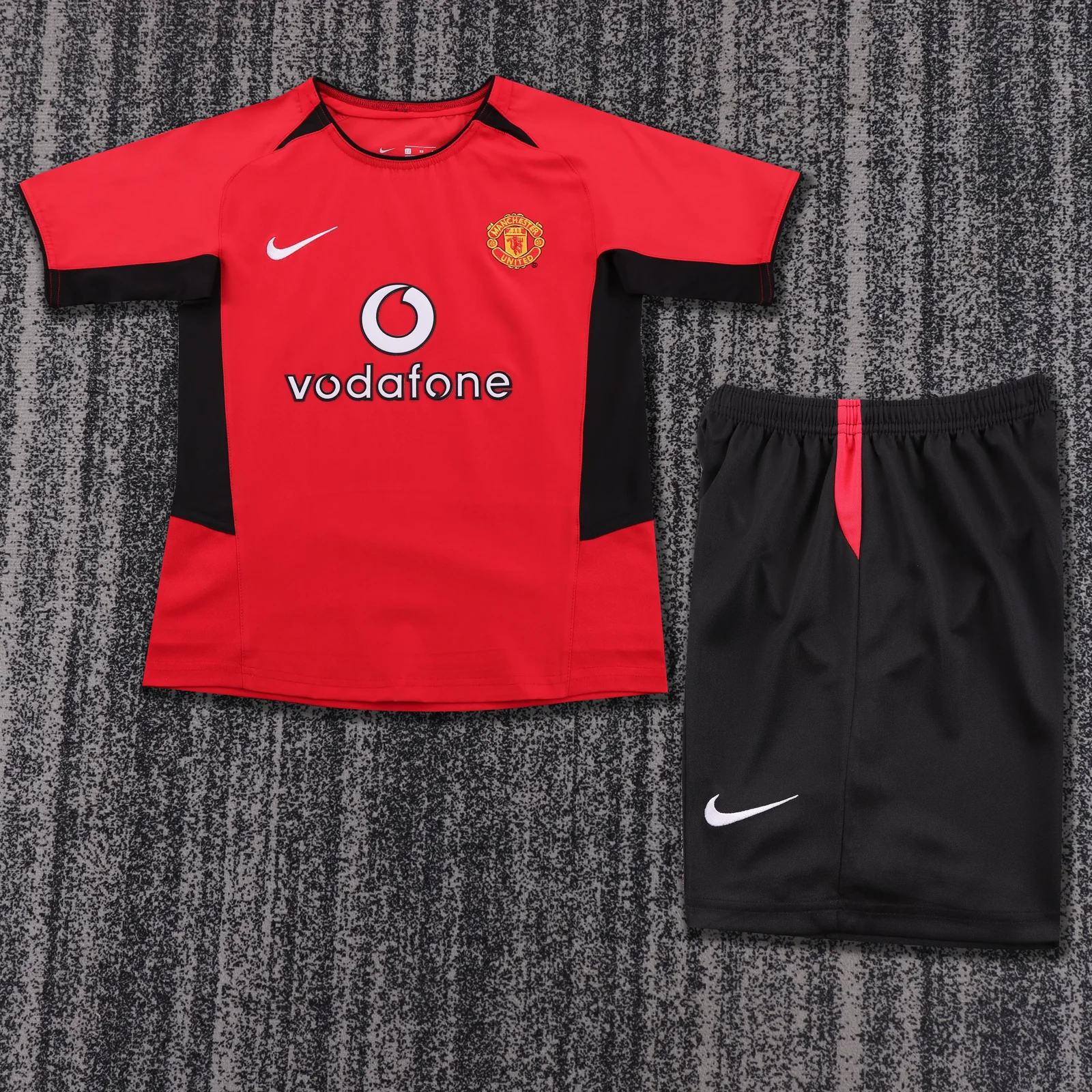 2002-04 Manchester United Home Retro Jersey - Kids